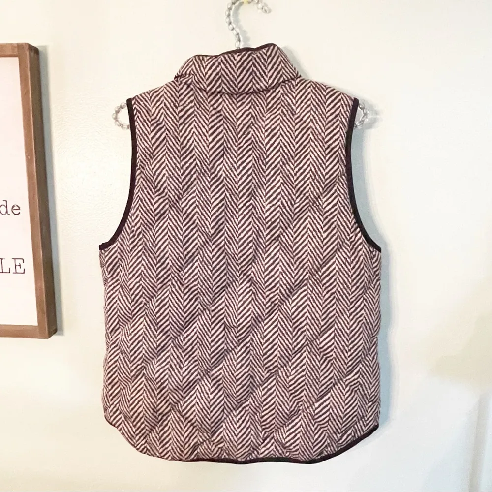 J. Crew Size Medium Herringbone Zipper Black White Zig Zag Stripe Vest Feather - Image 6