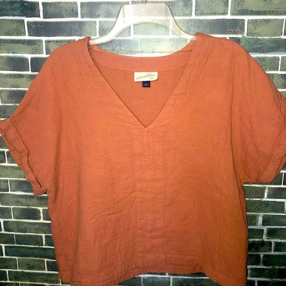 Universal thread crop blouse size large in distressed rust - Image 3