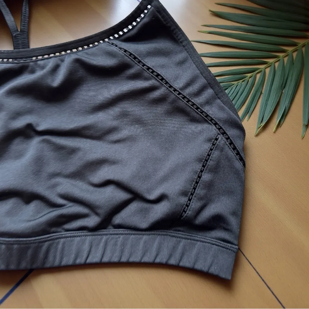 Champion C9 Black Strappy Sports Bra – Size Small - Image 2