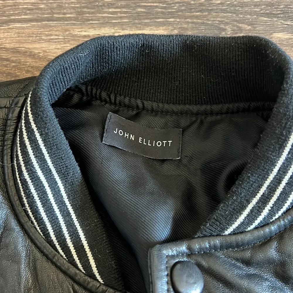 ✨HP✨ John Elliott CROPPED LEATHER STADIUM JACKET BLACK - Image 3