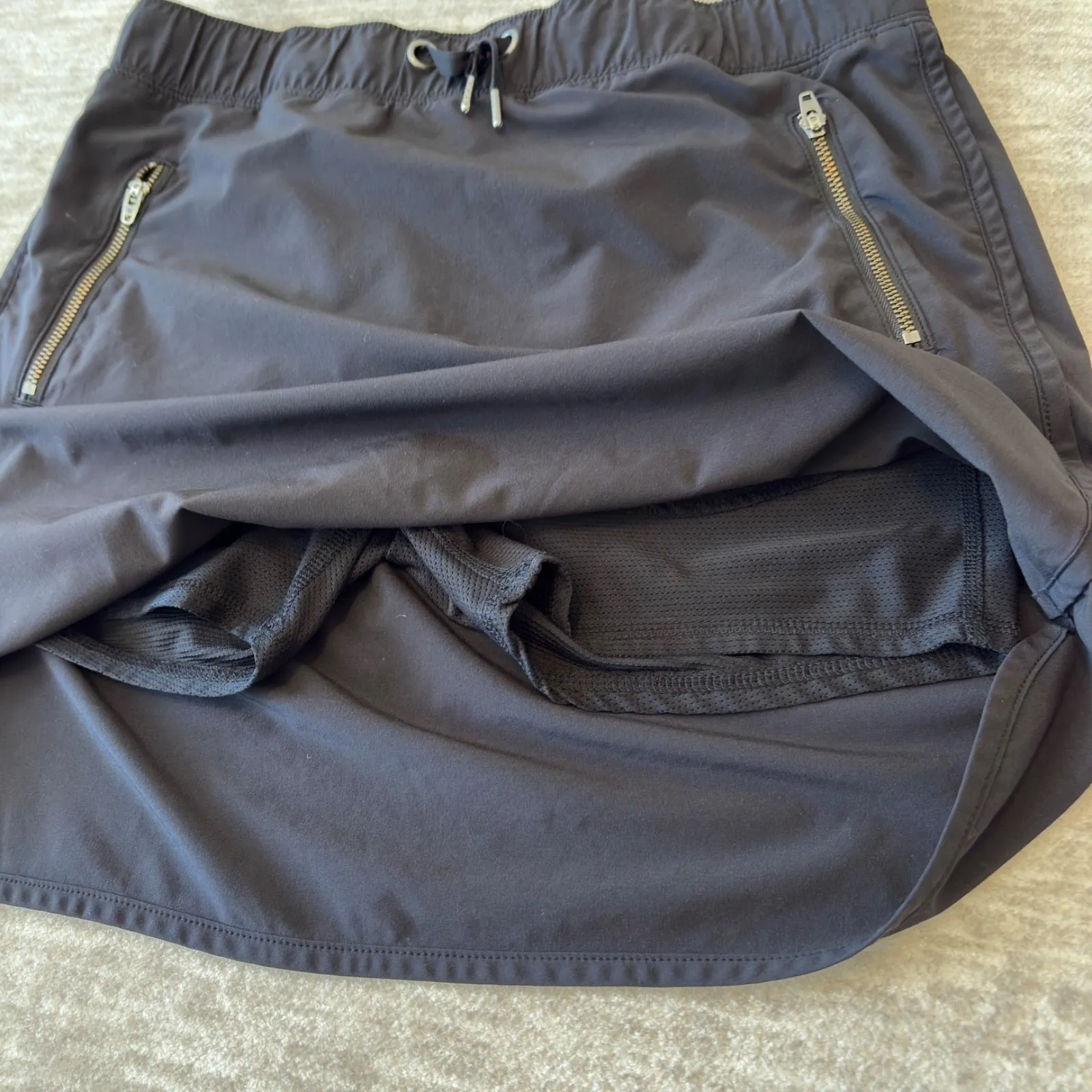 Athleta Womens S Metro Skort Zip Pockets Athletic Skirt Stretch Athleisure Black - Image 3