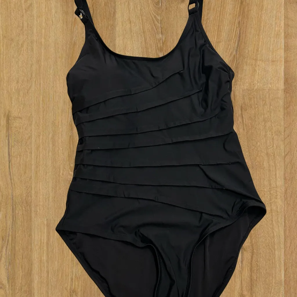 DKNY Starburst Black One-Piece Swimsuit - Image 2
