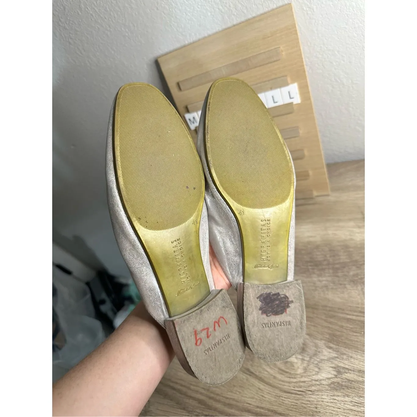 Hispanita’s Silver Women’s 41 Mules Shoes Flawed Size 9.5 - Image 5