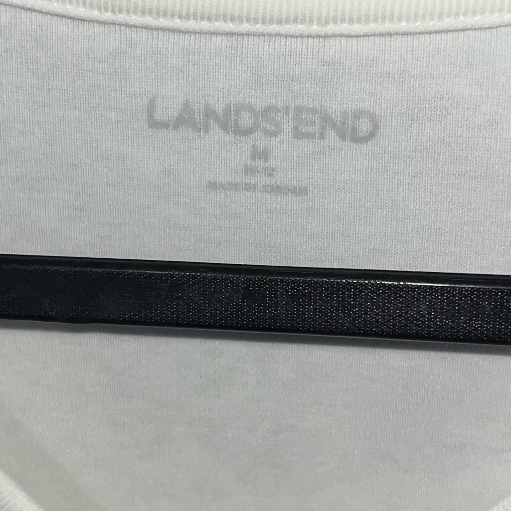 NWOT! Lands End Women’s Cotton V Neck Tee - Image 3