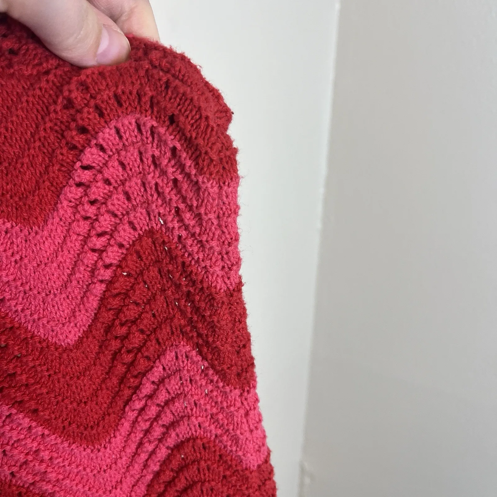 Women Knit Top Red Pink Valentine Scallop Stripe Maximalist Preppy Wavy Girly Size undefined - Image 8