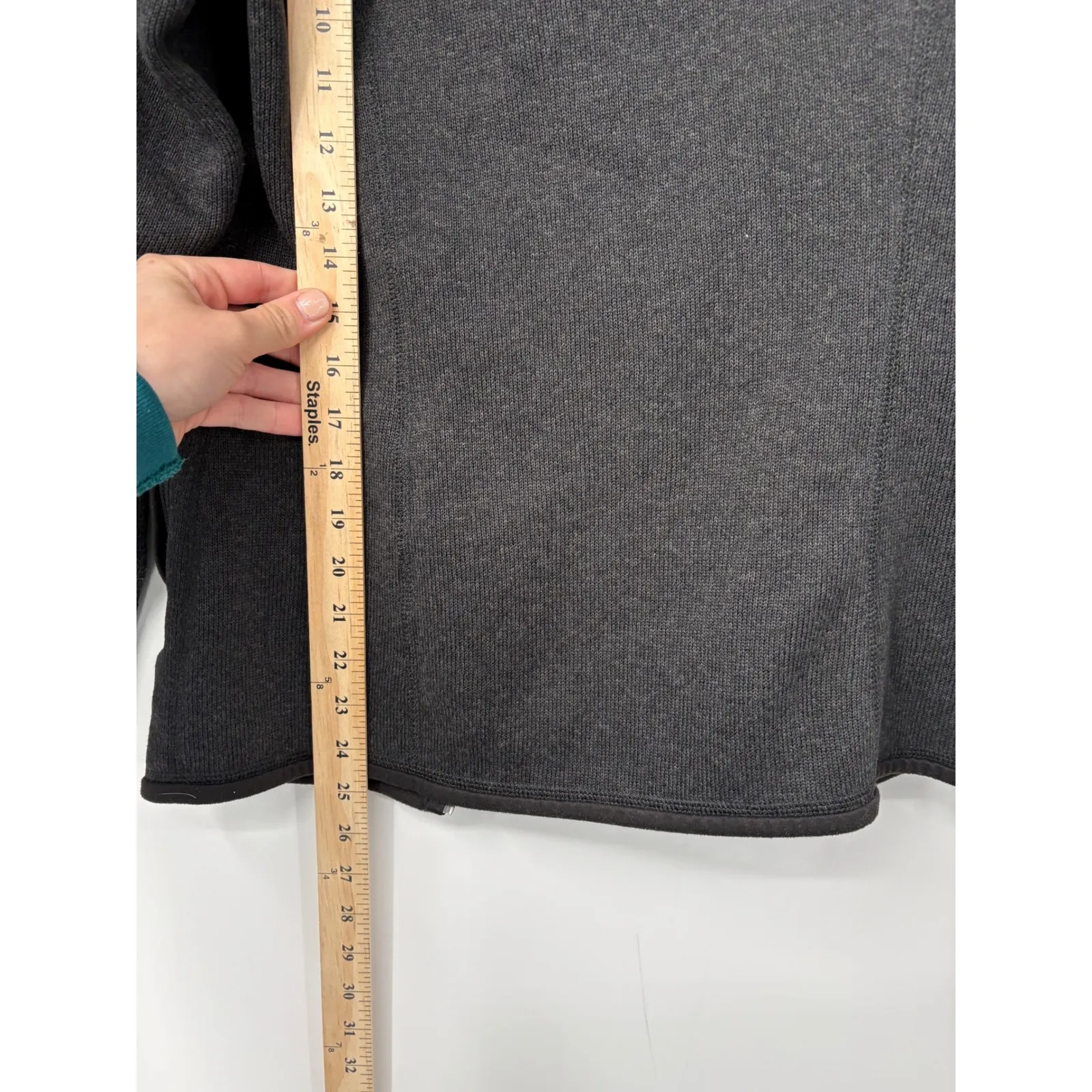 Patagonia Full Zip Fleece Jacket Charcoal Gray Women's Size M Outdoor Activewear - Image 7