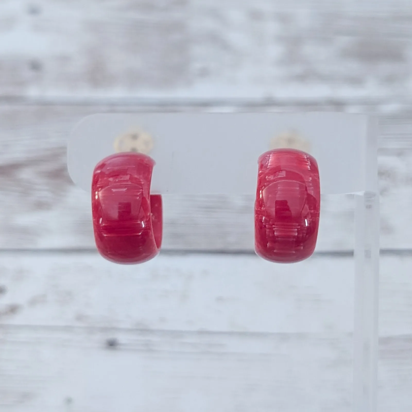 Vintage Clip On Earrings Red Marbled? Hoops Retro - Image 3