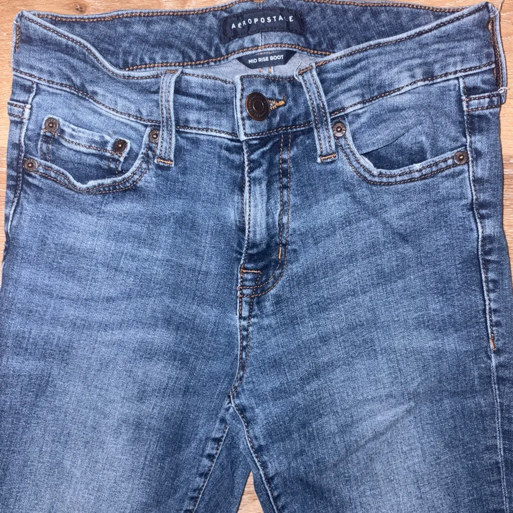 Aeropostale Women's Boot Cut Jeans in Medium Blue - Image 2