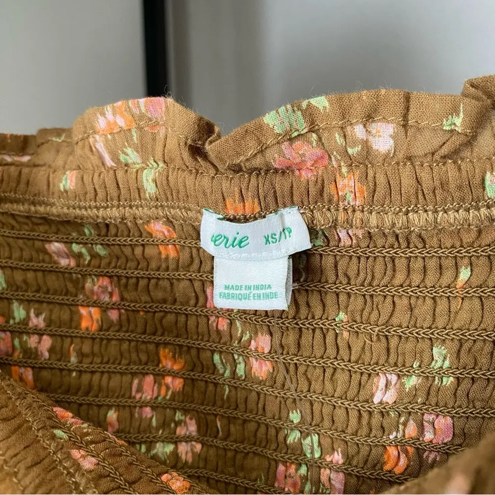 NWT Aerie Smocked Floral Crop Top - Image 4