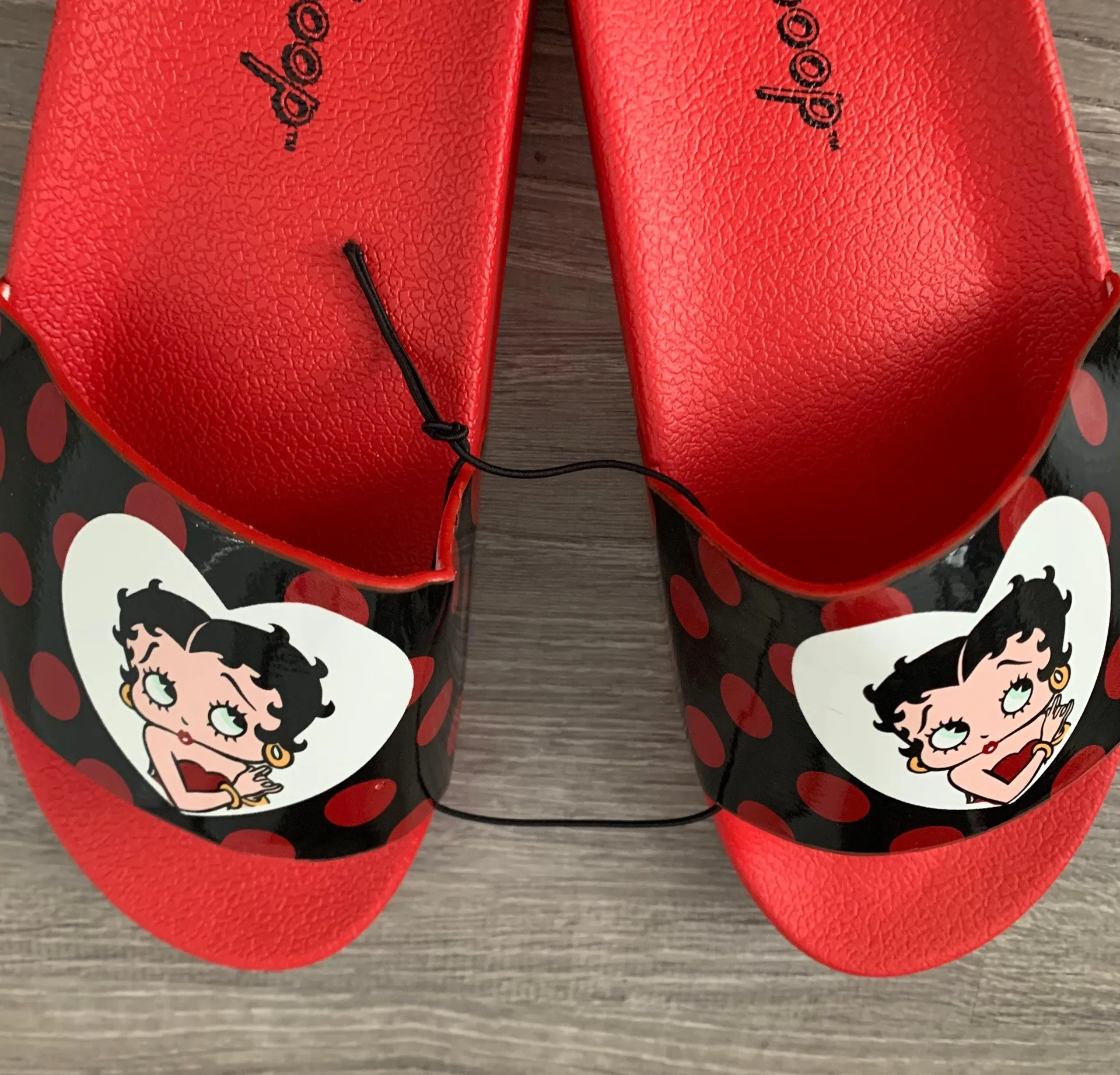 Betty Boop NWT  Slides Sandals Slip On Retro Polka Dots Red Black White Heart Size 10 - Image 2