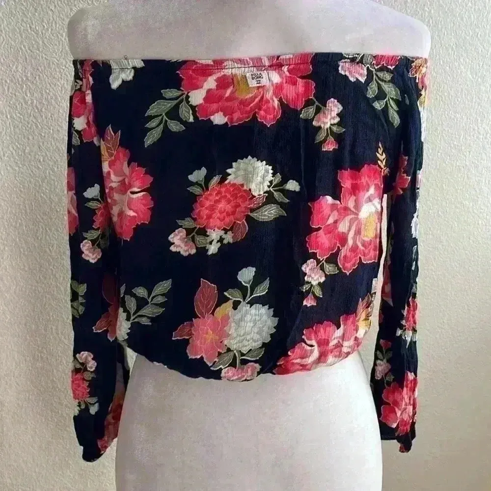 Billabong Light It Up Black On‎ Or Off The Shoulder Floral Cropped Top Size XS - Image 5