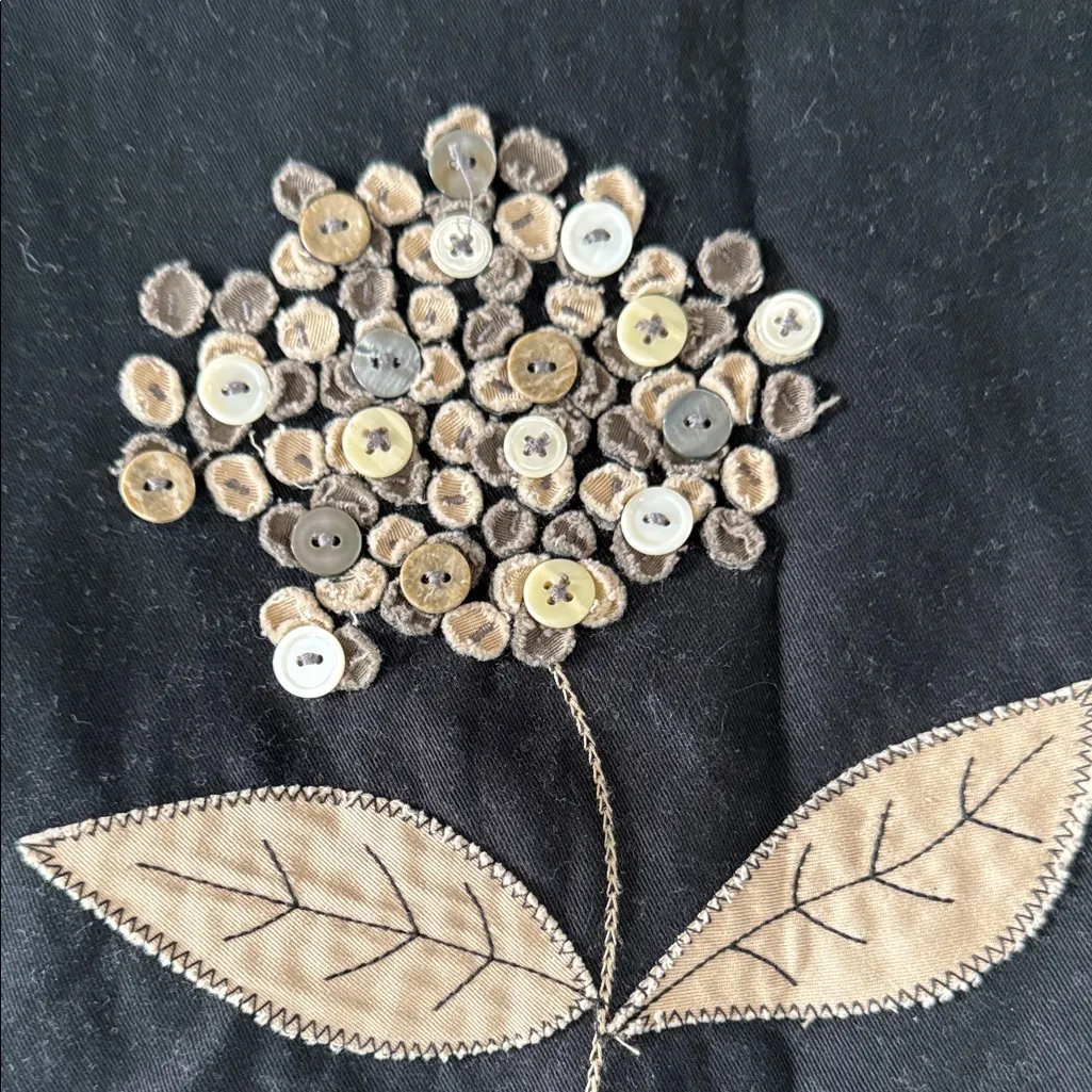 Boden Embroidered aplique button Black Floral Skirt Size 10 - Image 3