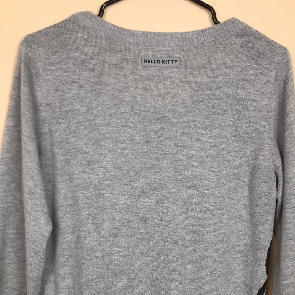 Sanrio Women’s Hello Kitty Large Face Knit Heather Gray Black Longline Sweater - Image 5