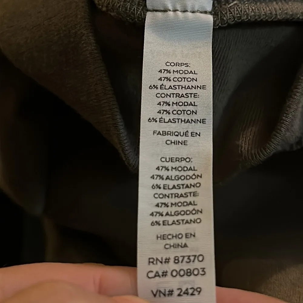 Alo Yoga Sport Move Tank Deep Sleeveless Mock Neck Muted Tan/Green Size‎ XS - Image 9