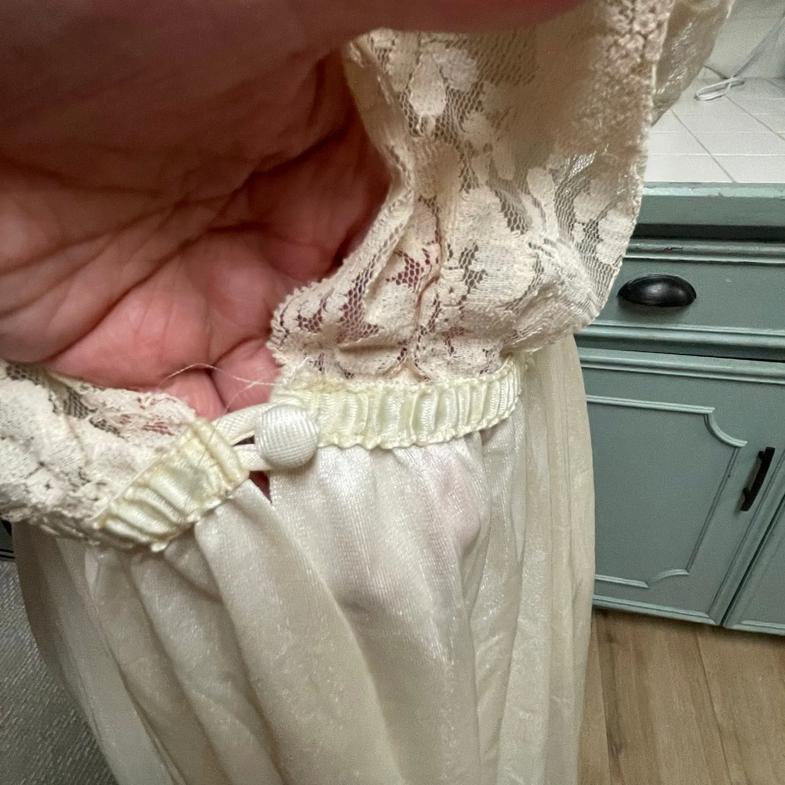 Vintage Sheer Nylon Lace Robe Peignoir Lingerie Dressing Gown Boudoir Large - Image 4