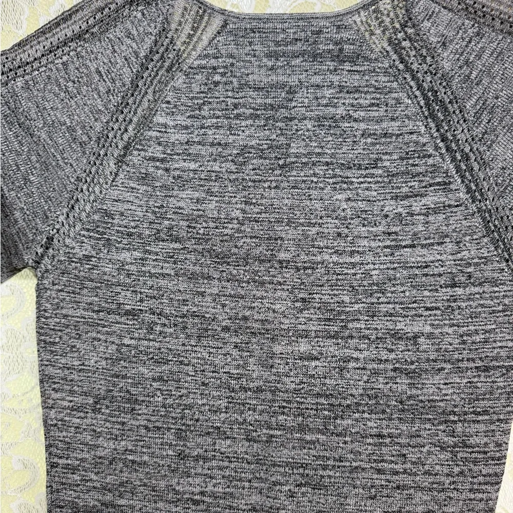 Halston Heritage Gray compression Knit mini Dress small like new - Image 7