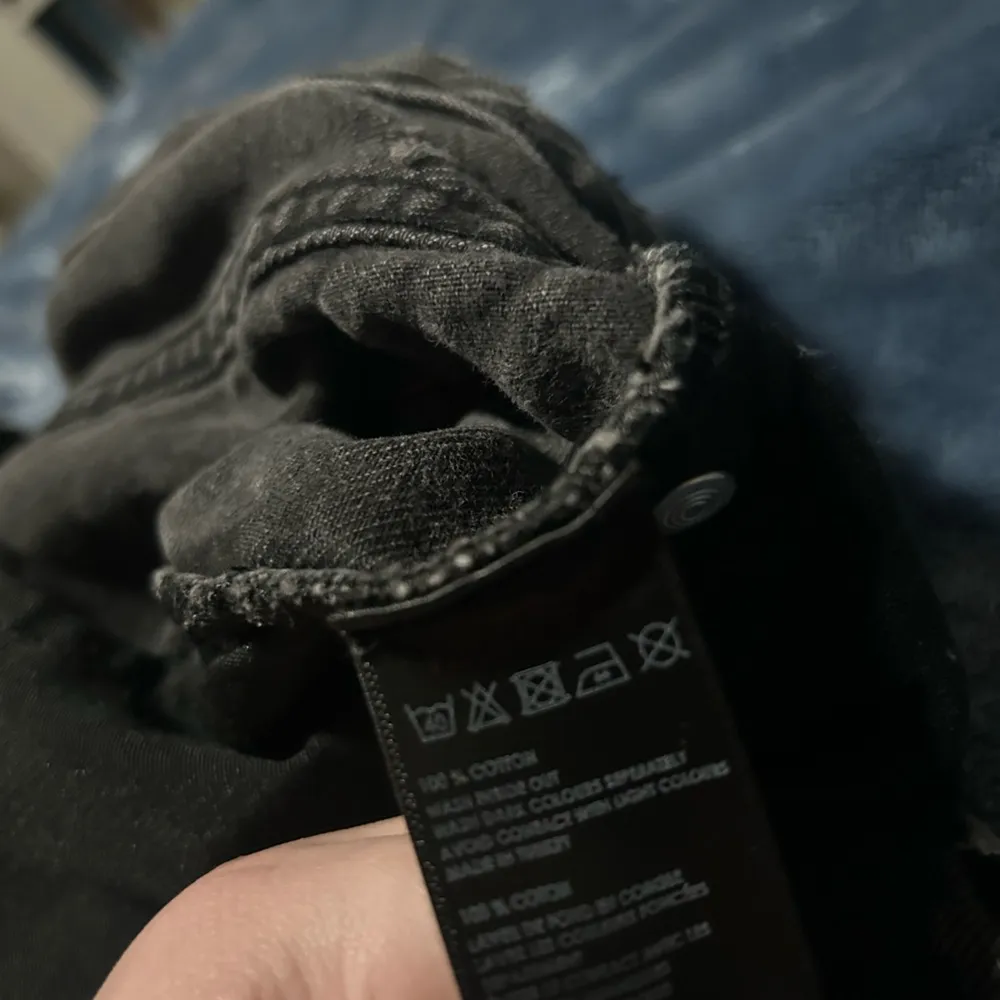 Urban Outfitters Mom Jeans - Image 6