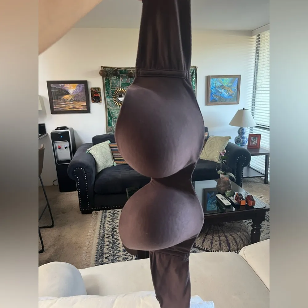 Body by Victoria -Strapless contour to shape sz 36DD - Image 7