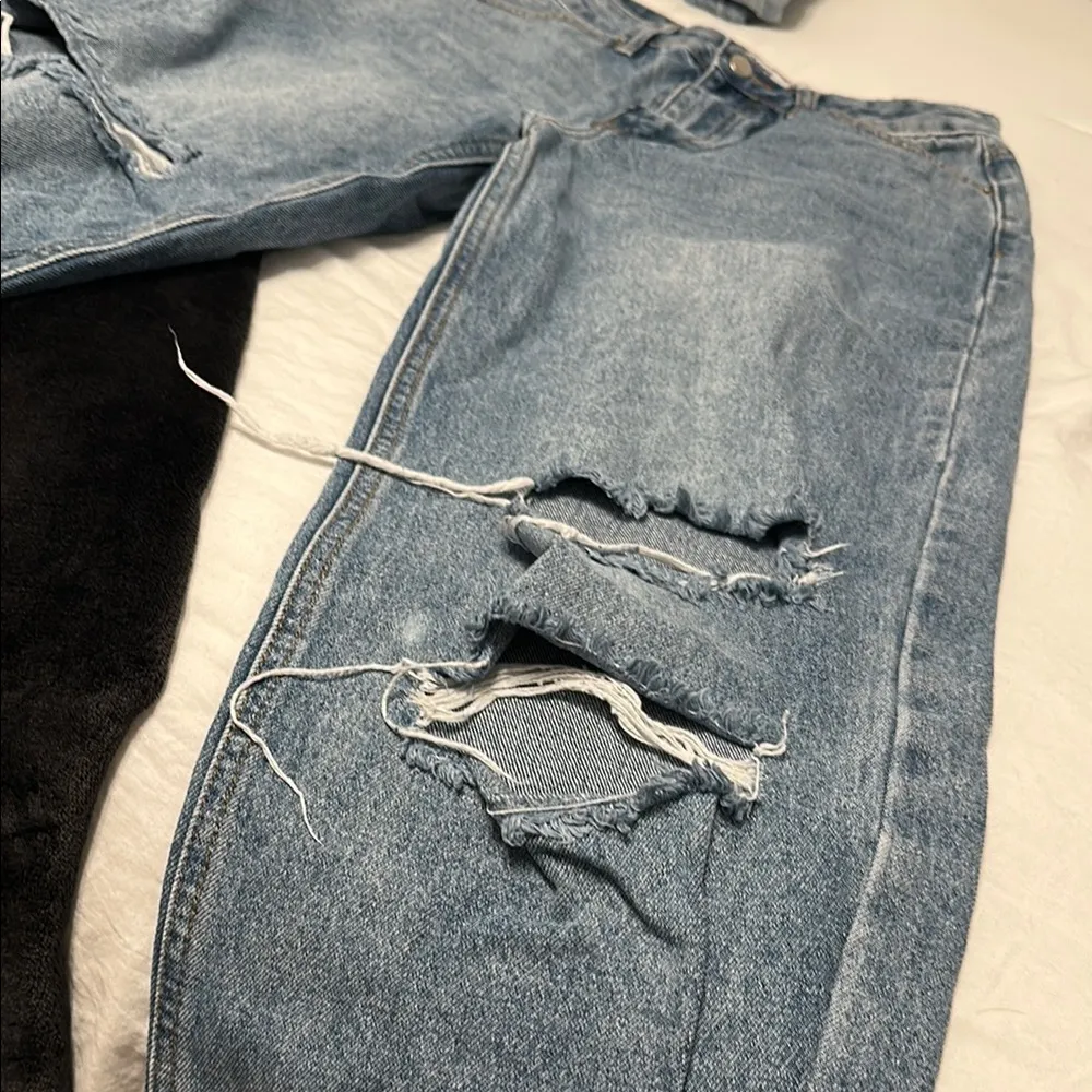 Stylish Light Blue Distressed Jeans - Image 2