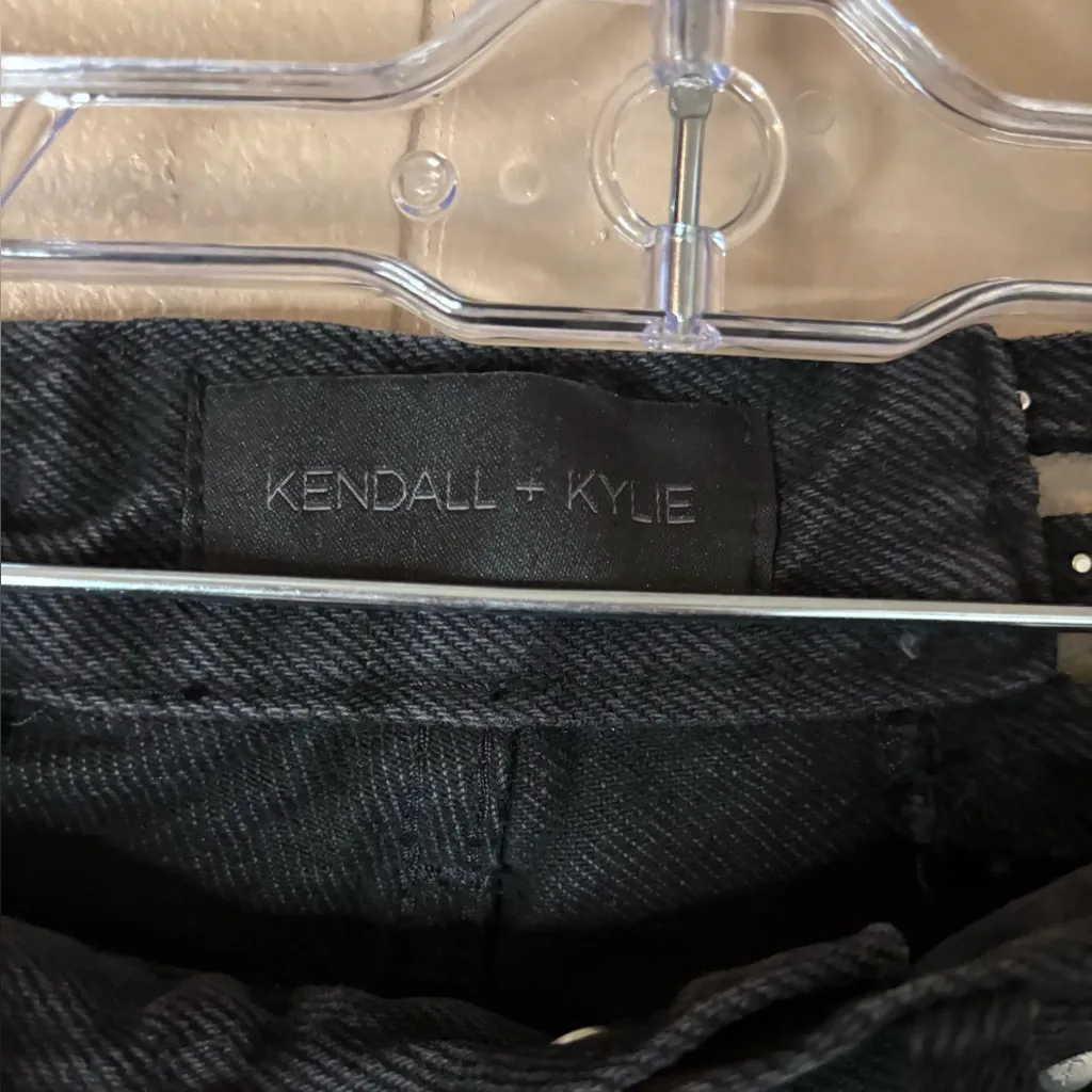 Kendall & Kylie Eco Black Strappy Stud Dad Jeans Size 22 - Image 4