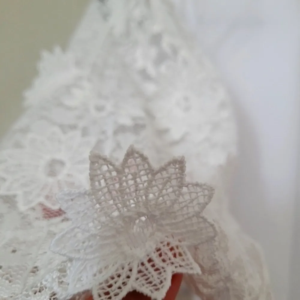 oyster white poplin peplum‎ blouse with contrast lace puff sleeves - Image 5