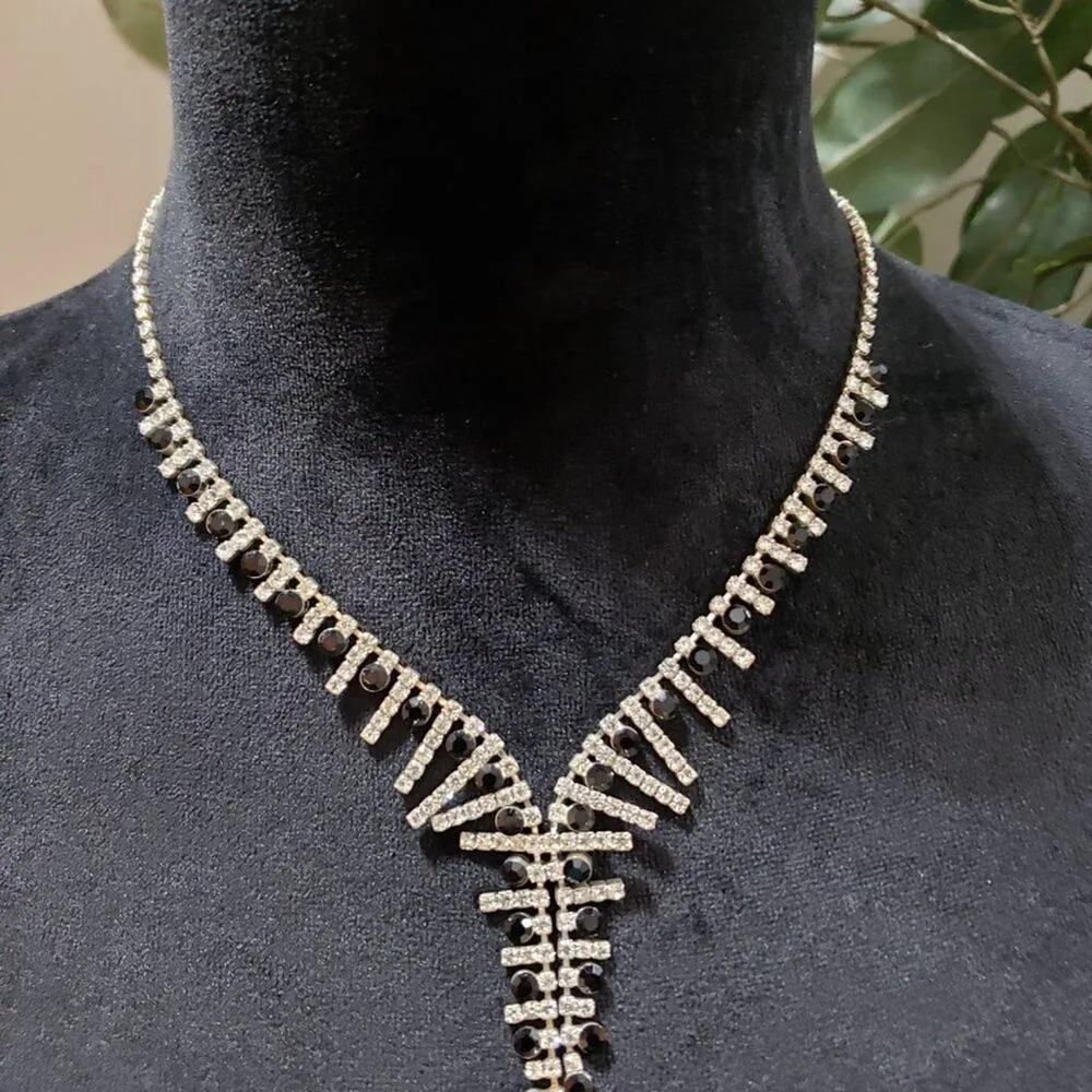 Womens Fashion Black White Shiny Rhinestones Collar Necklace with Lobster Clasp - Image 2