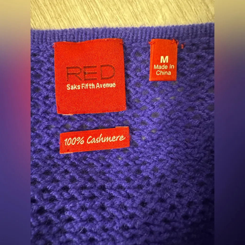 Saks Fifth Avenue Open Knit Cashmere Sweater Purple Scoop Neck Size Medium - Image 7