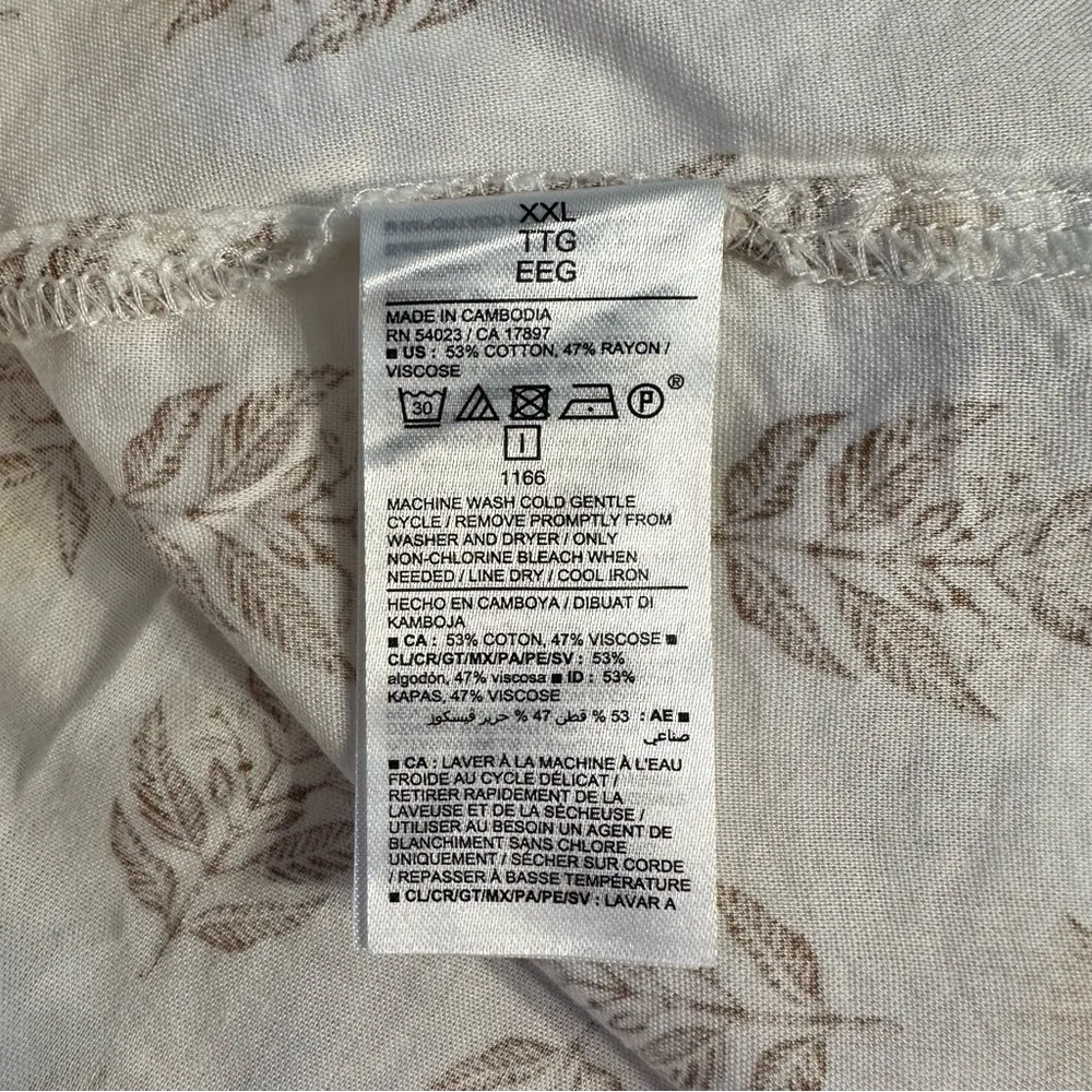 Old Navy White Floral Short Puff Sleeve Cutout Tie Back Blouse Top size XXL NWT - Image 10