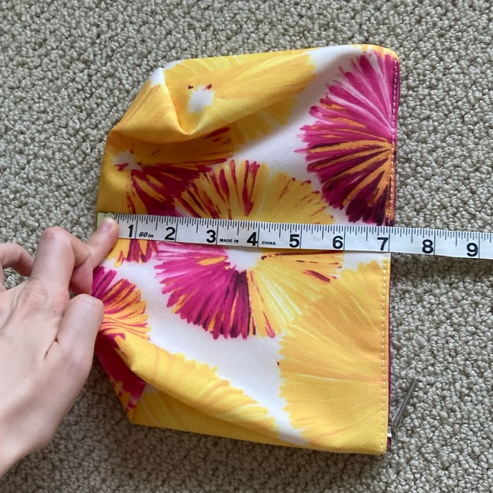 Lulu dK for Clinique Floral Pouch Zipper Bag Cosmetic Case Flowers Pink Red - Image 5