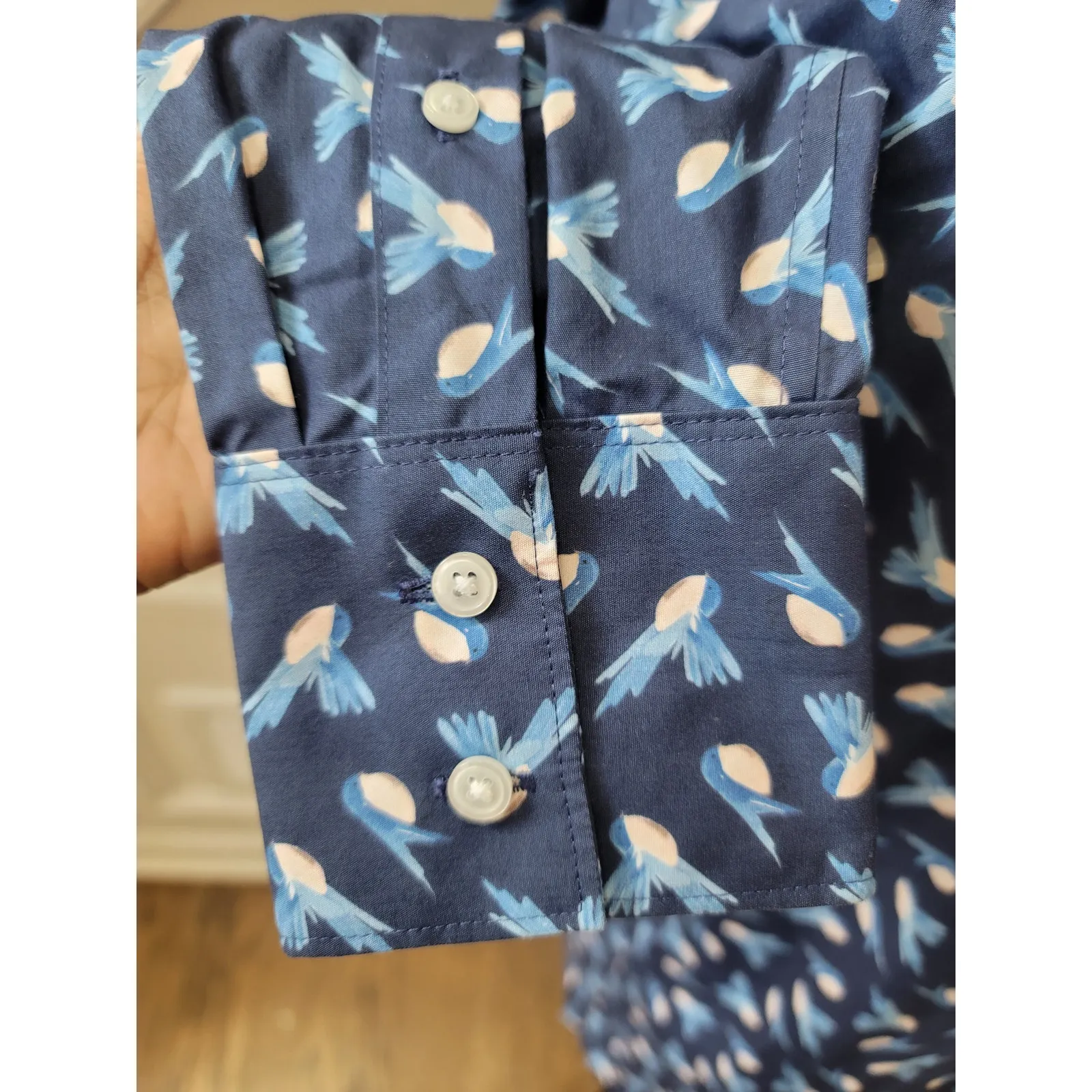 Lands End Shirt Women's Size 8 Blue Bird Print Long Sleeve Supima Cotton No Iron - Image 3