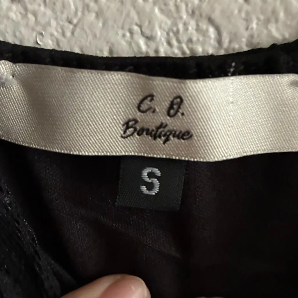 Black Lace Trim Spaghetti Straps W/Vintage Daisies Floral Accents S - Image 11