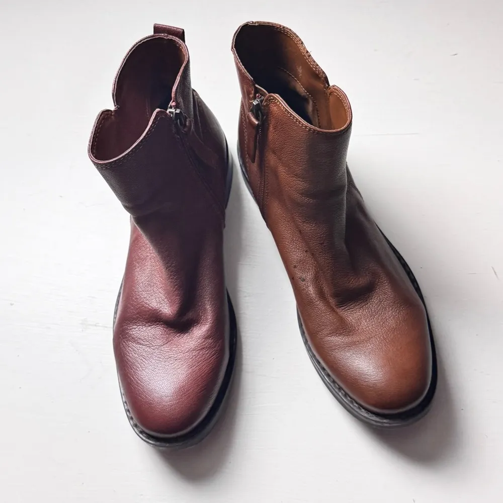 Cynthia Rowley Women's Cold Weather Winter Style Brown Leather Ankle Boots Sz 8 - Image 5