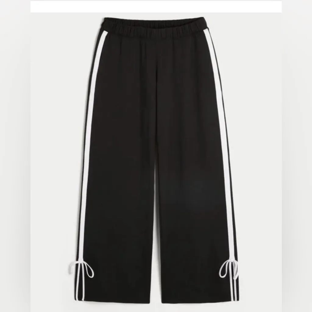 Hollister Women's Black Gilly Hicks Active Side Bow Baggy Trousers XL Short New - Image 3