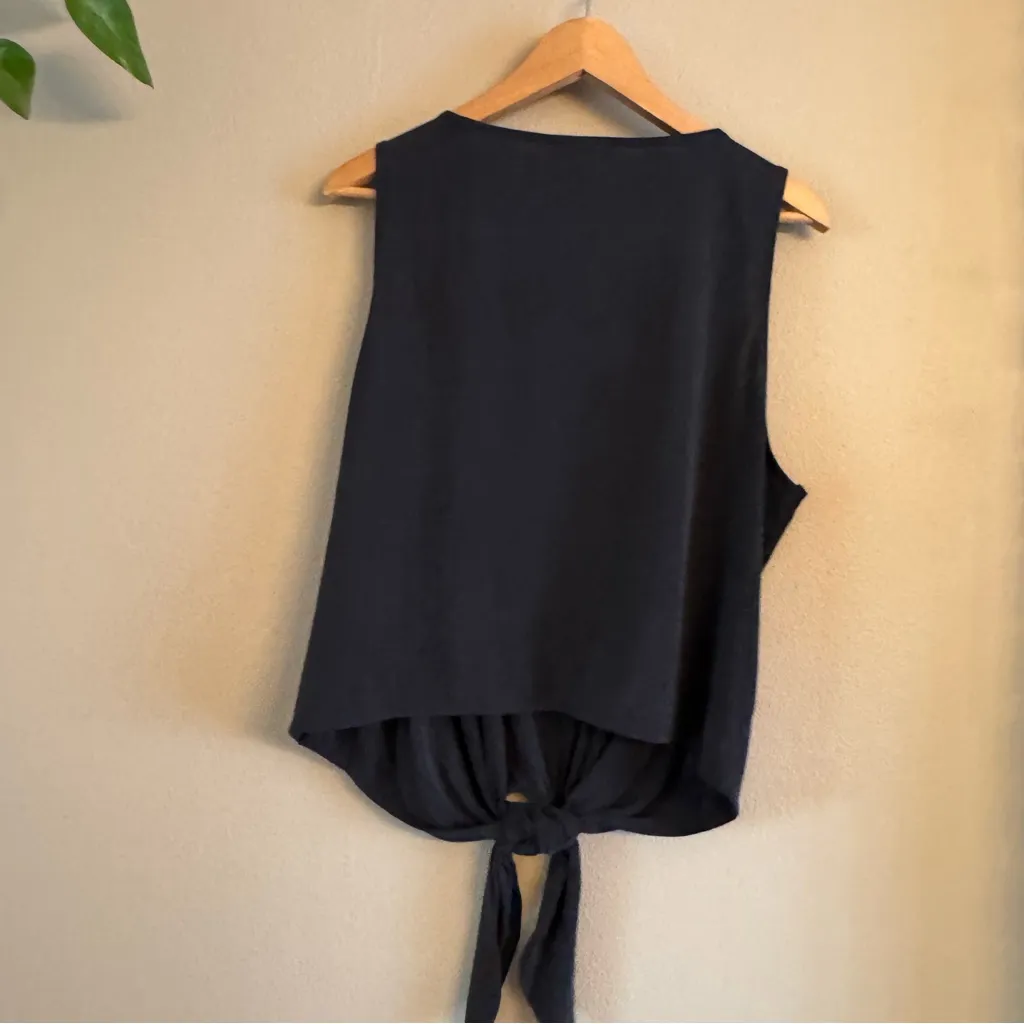 UNIVERSAL STANDARD Tie Front‎ Tank - Image 4