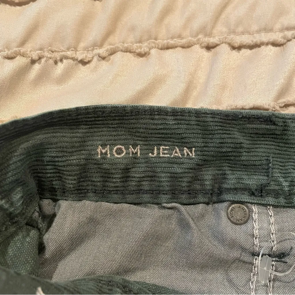 American Eagle Super Stretch Corduroy Mom Jean Denim Hunter Green 0 High Rise - Image 4
