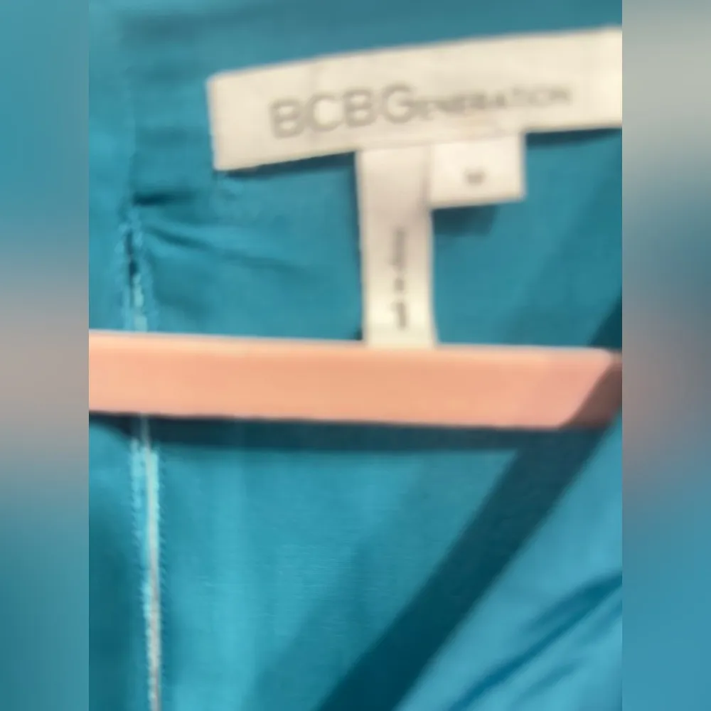 BCBGenerations Velvet mixed Textile Dress size Medium color Blue Bird - Image 7