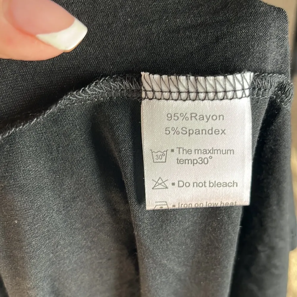 Hiyiyezi fashion boutique black maxi dress - Image 4