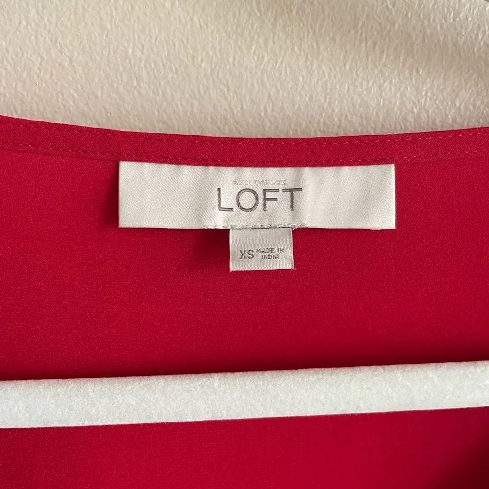 Loft Red pleated blouse womens size XS Grannycore office business - Image 3