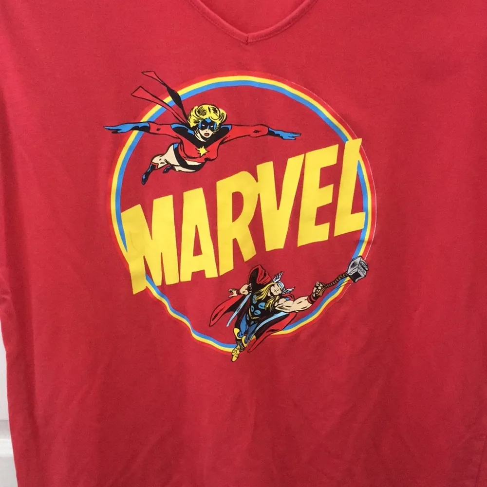 Marvel FINAL MARKDOWN LADIES  tee xl - Image 2