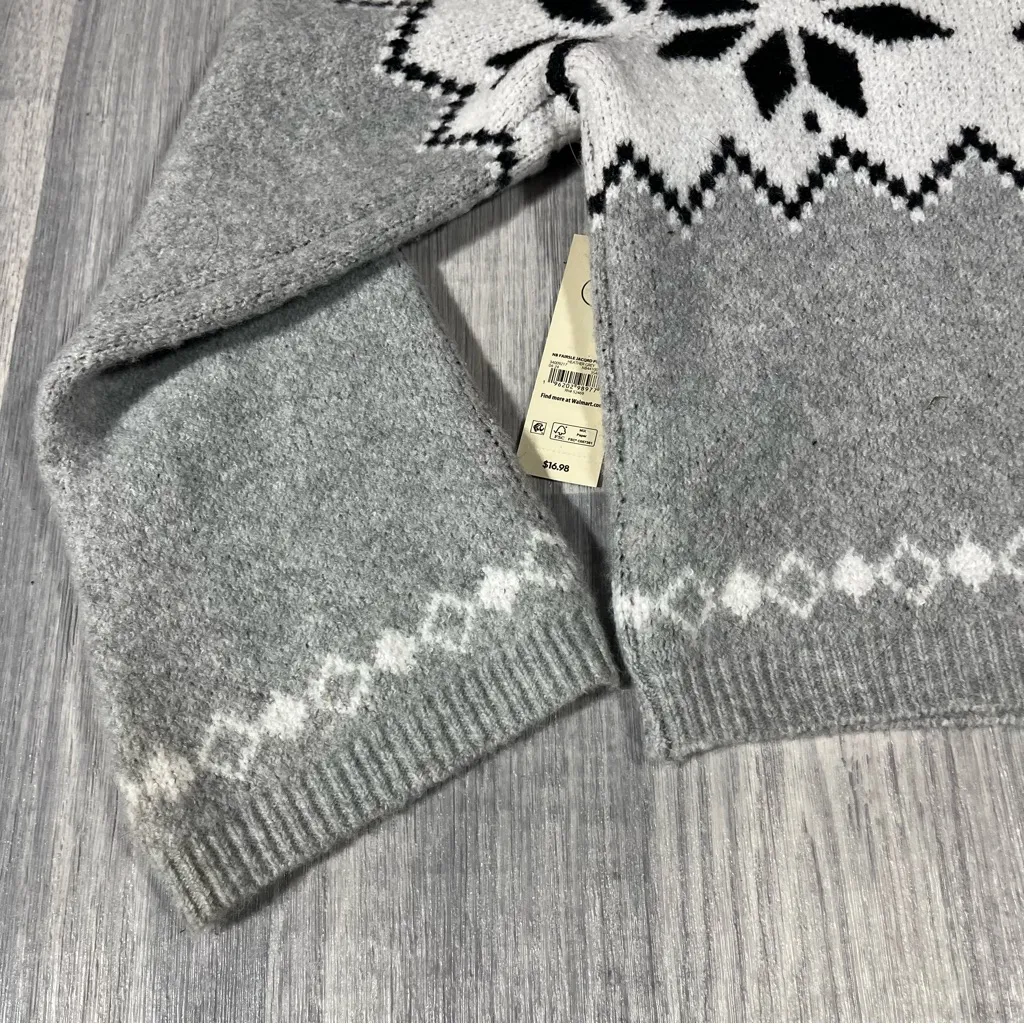 No Boundaries Gray and Pink Patterned Women's Sweater w/ Hat; Small - Image 12