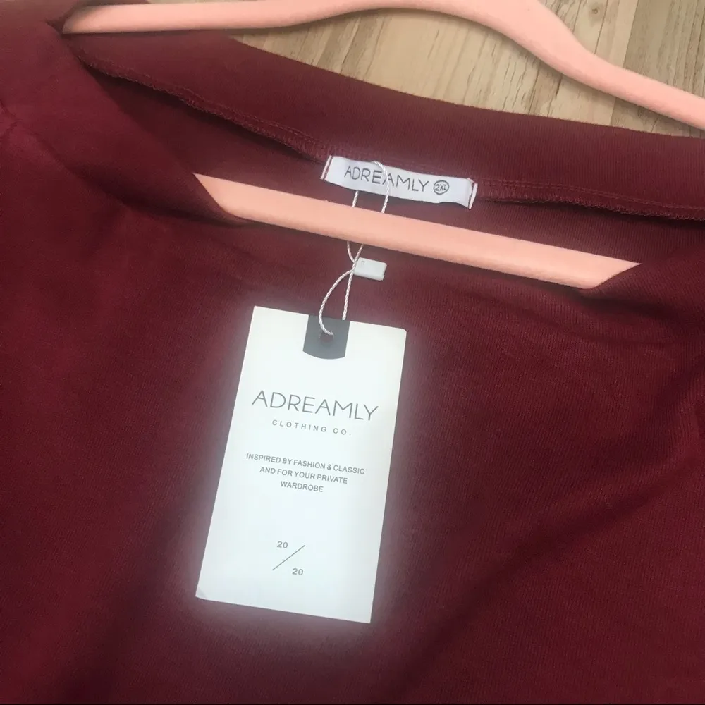 NWT woman’s plus size maroon sweatshirt blouse sz 2XL - Image 7