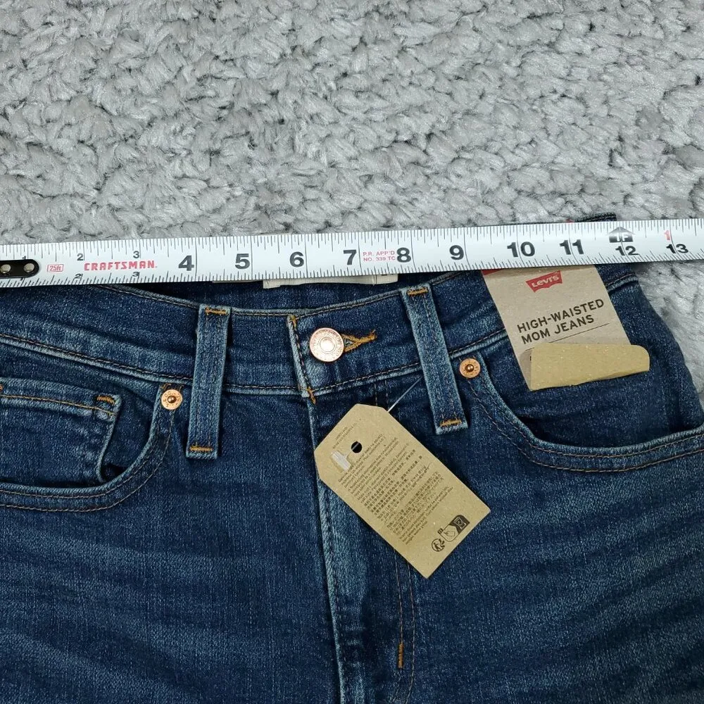 Levi's High Waisted Mom Jeans Tapered Stretch Size 24 x 29 Dark Wash Blue - Image 9
