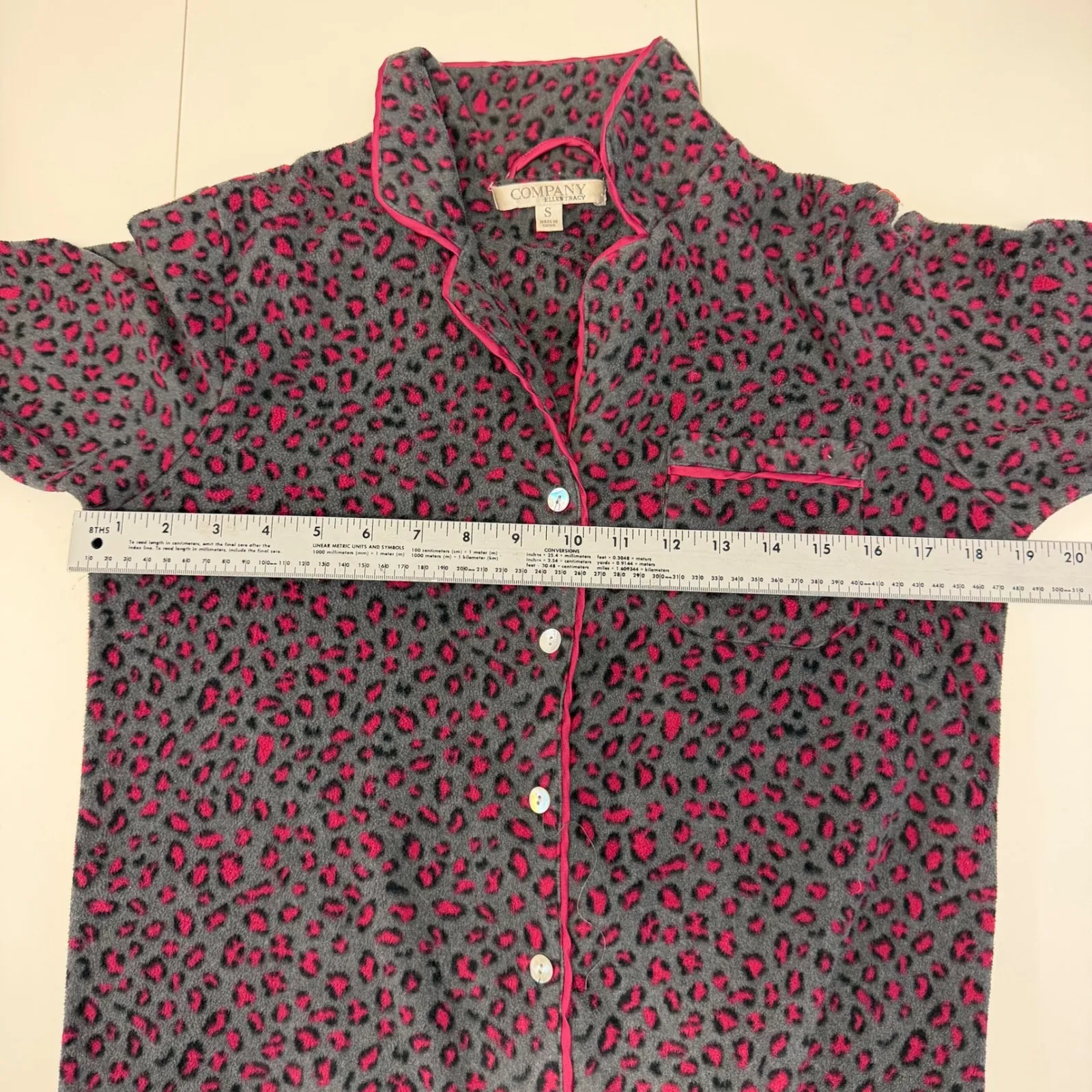 Company Ellen Tracy Women's Small Gray Pink Leopard Fleece Pajama Set - Image 7