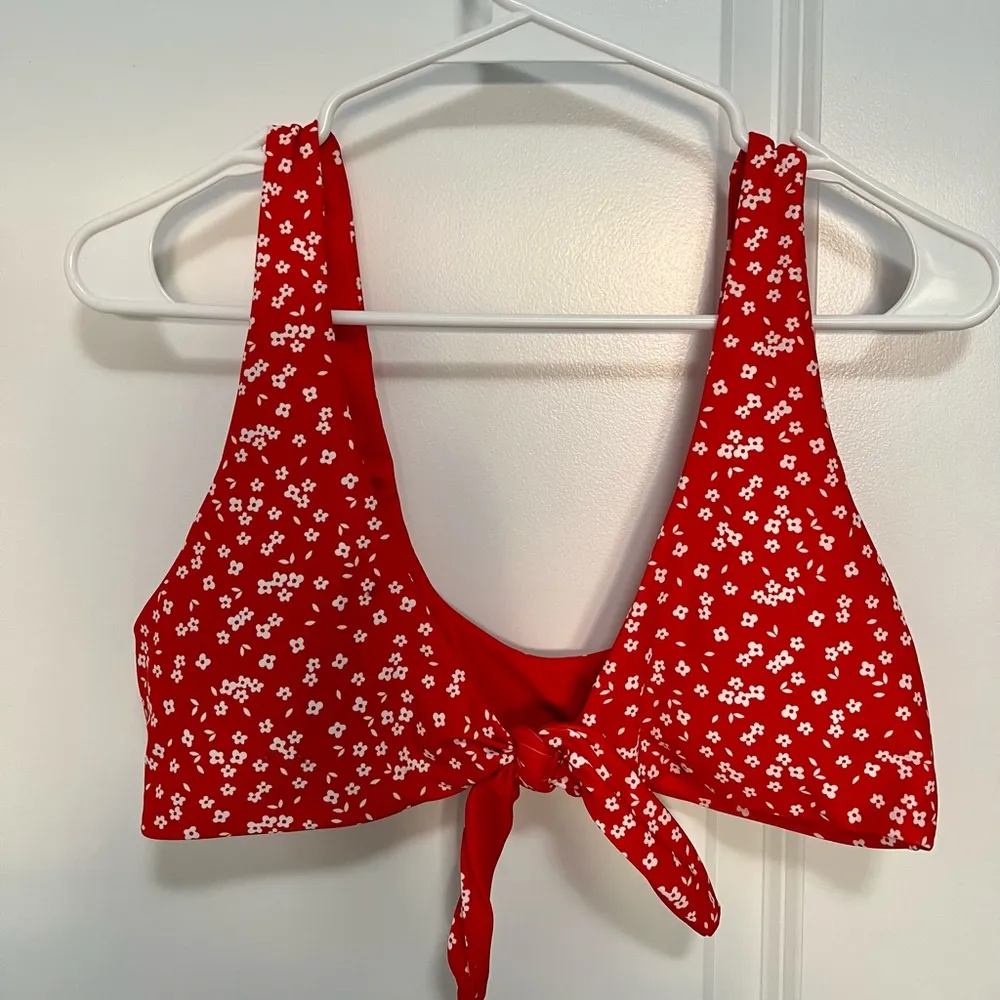 NEW/never worn Shein woman's high waisted bikini size medium - Image 2