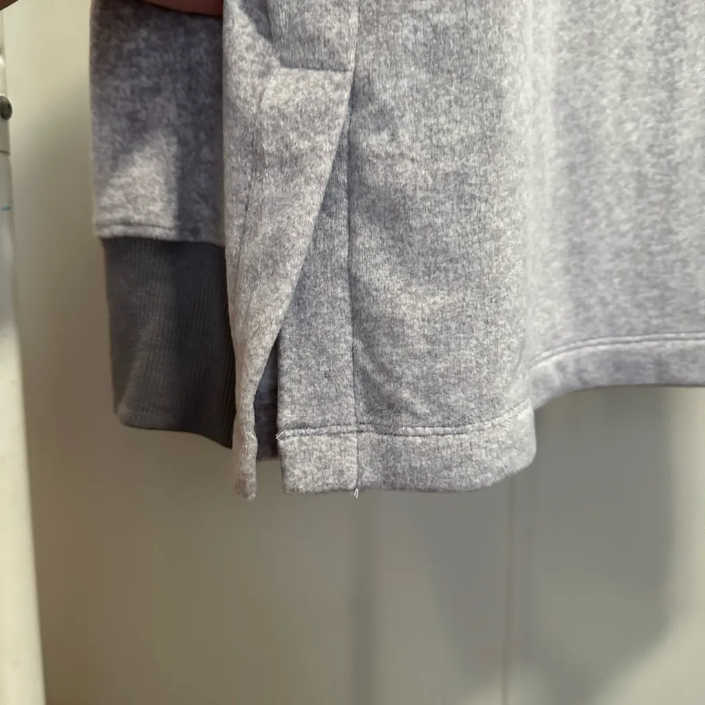 Joyspun Gray Fleece Embroidered Chill Out Longsleeve Pajama Top size medium 8 - Image 6