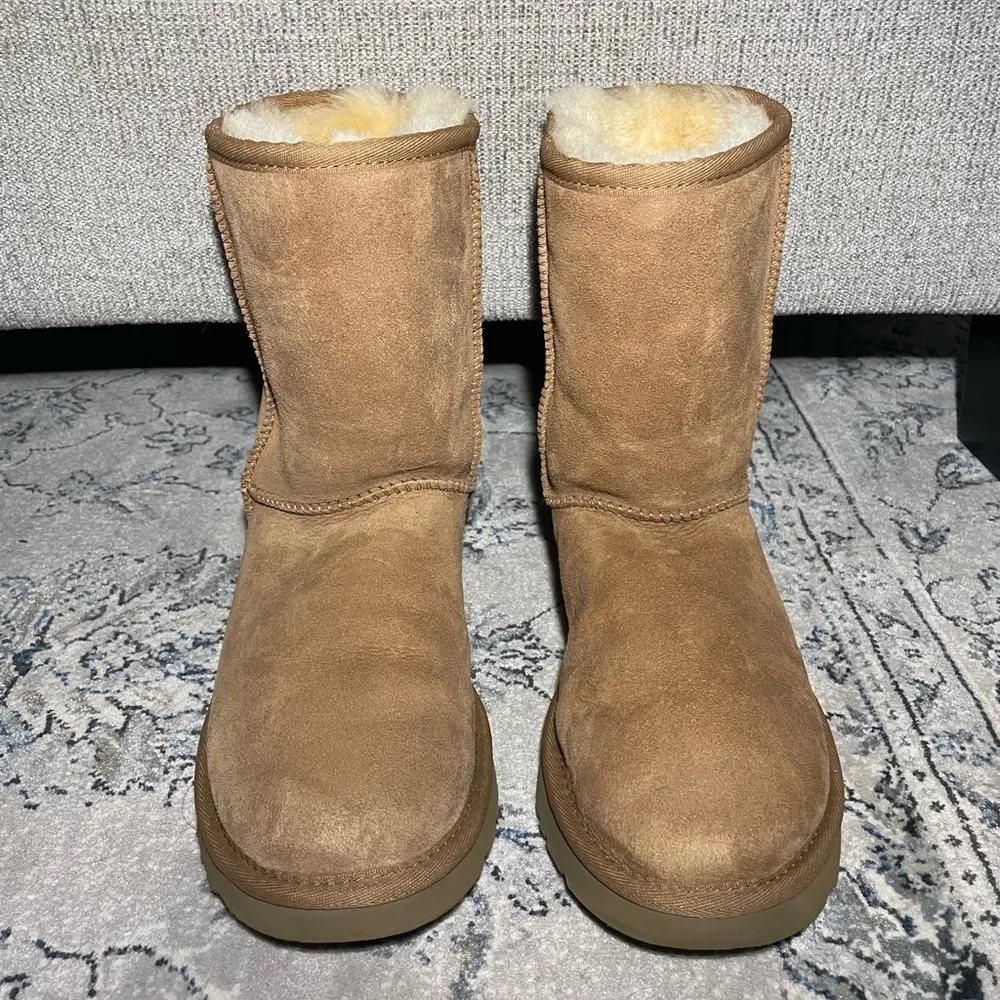 UGG Classic Il Short Boots Chestnut - Image 4