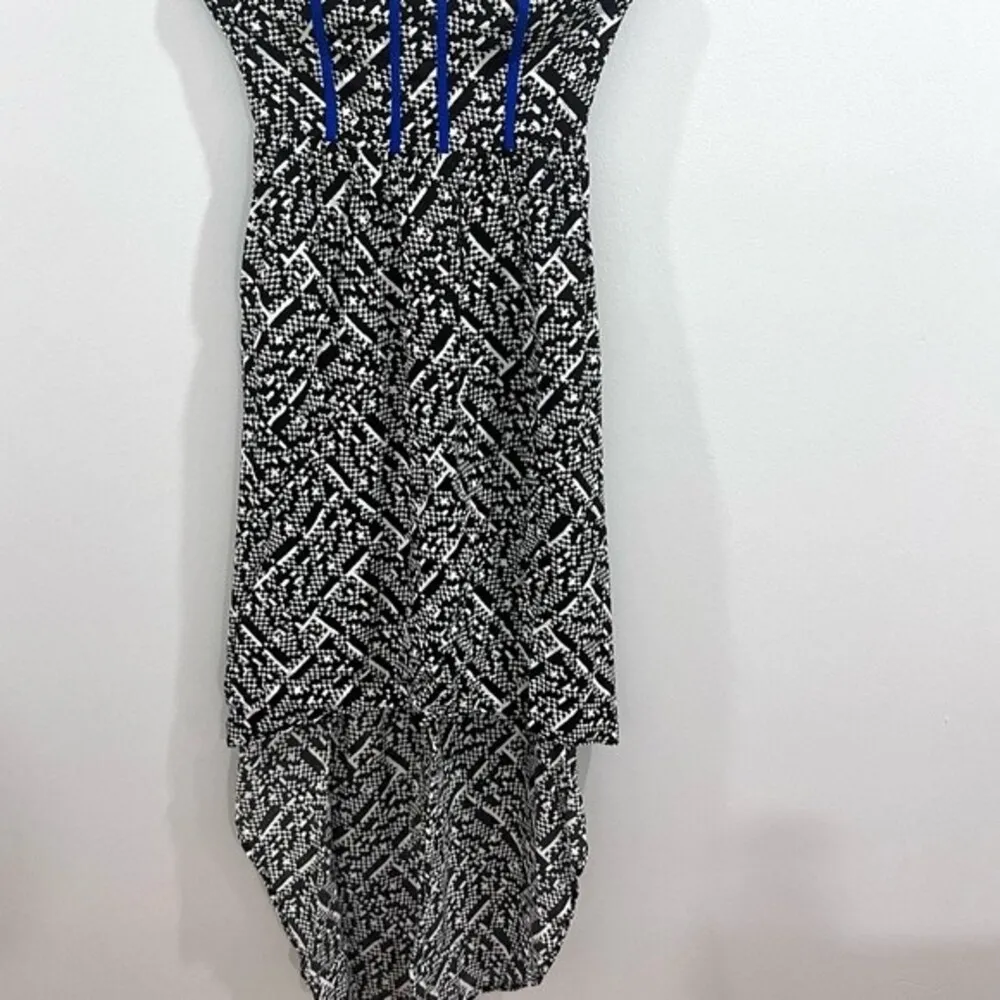 Black and white with royal blue piping corset top high low strapless dress small - Image 3