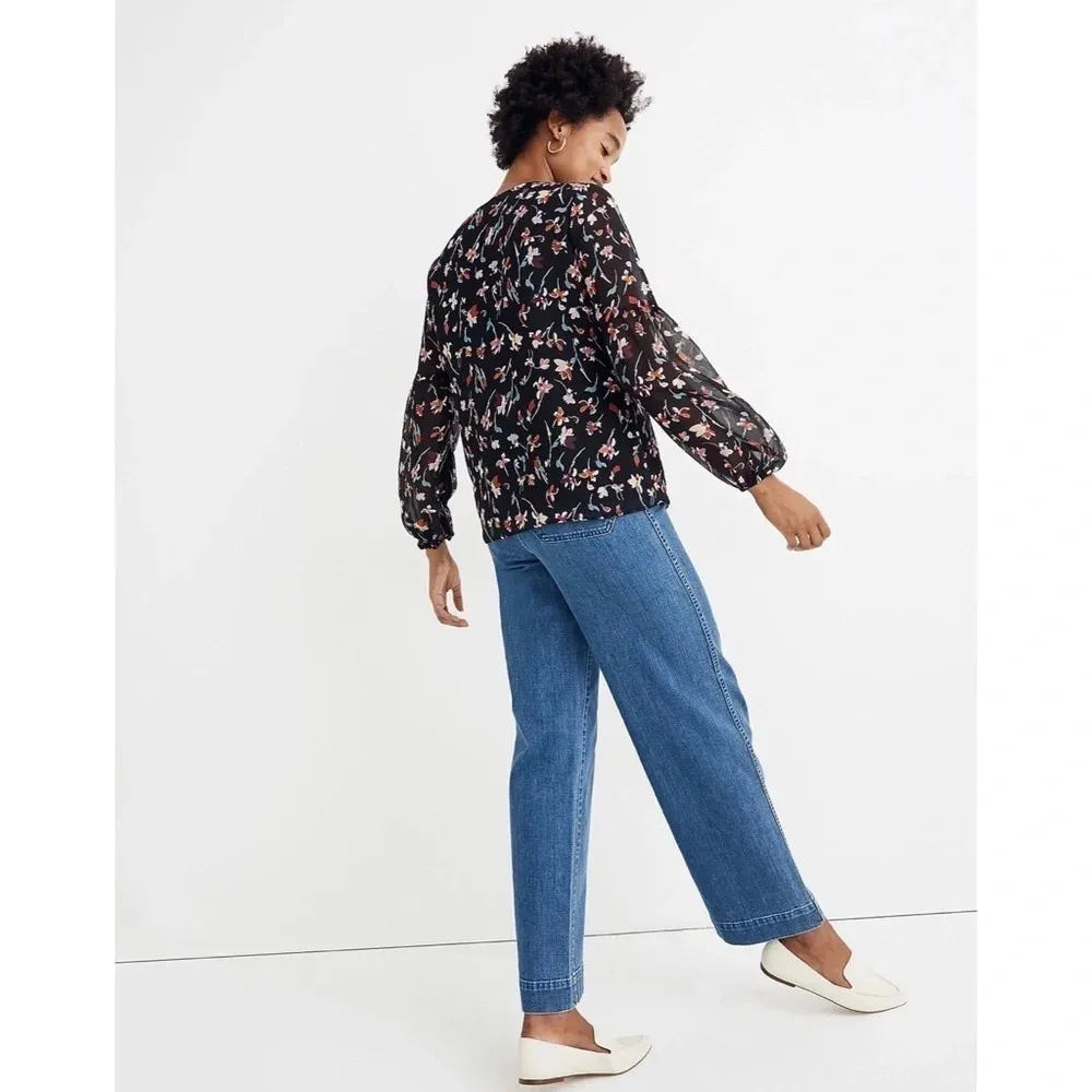 Madewell NWT Drifting Flowers Shirred-Sleeve V-Neck Top Size Large - Image 2