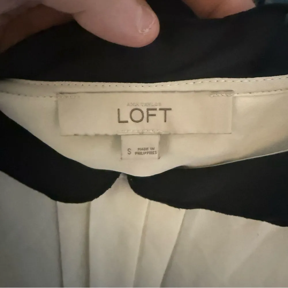 LOFT‎ Cream Blouse with Black Peter Pan Collar - Image 3
