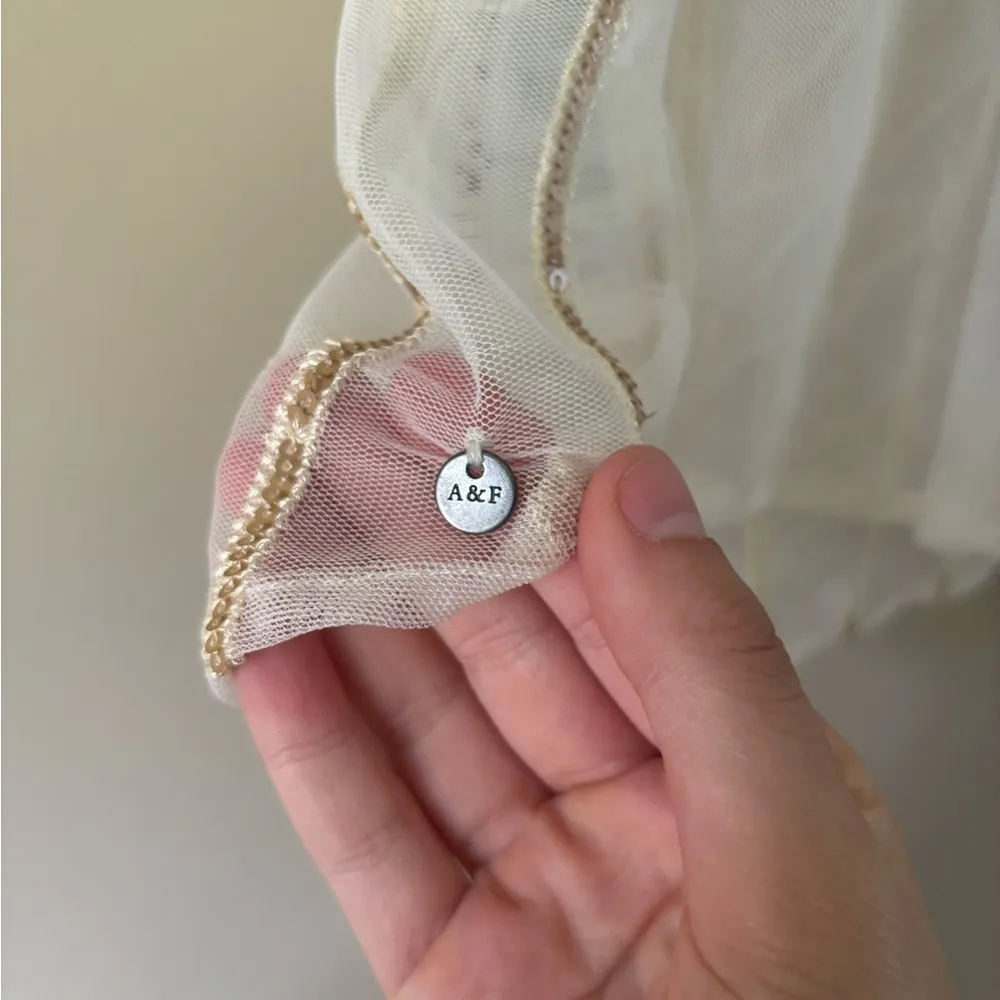 Abercrombie & Fitch Mesh Sequin Flowy Tank - Image 9